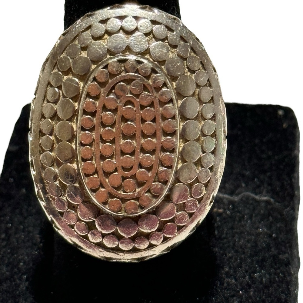 Anna Beck Large Sterling Silver Oval Step Dot Texture Cocktail Ring - Picture 2 of 8